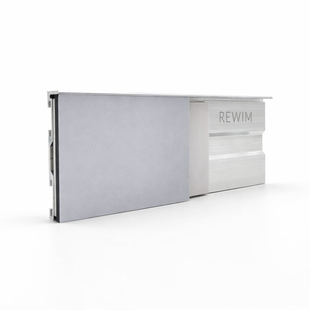 Białe wypełnienie do listw cokołowych ukrytych 13 i 15 mm (White) - 2,8 mb