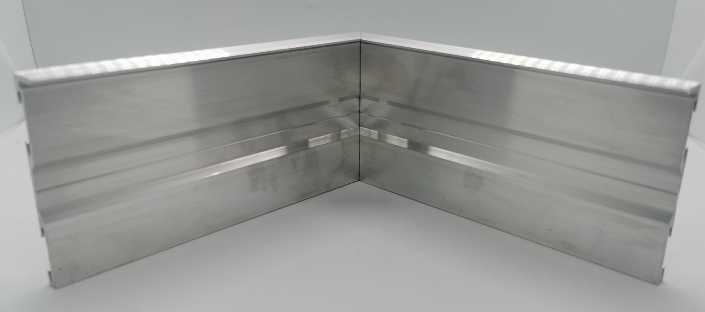 Narożnik wewnętrzny do listwy cokołowej ukrytej 13 mm